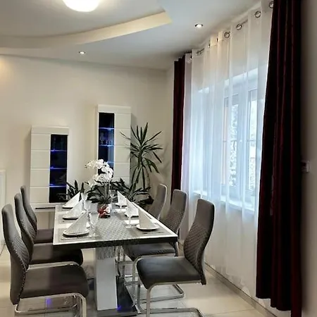 Semesterbostad Flumen I Cozy House With Free Parking *