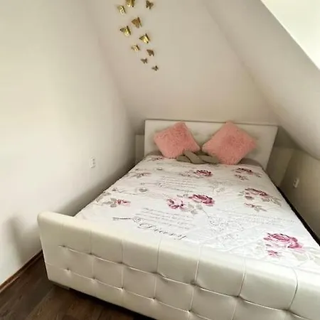 Semesterbostad Flumen I Cozy House With Free Parking *