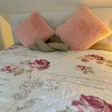 Flumen I Cozy House With Free Parking Prague