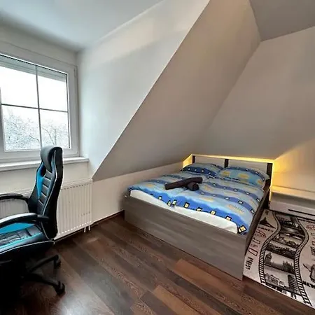 Flumen I Cozy House With Free Parking Casa de Férias Praga